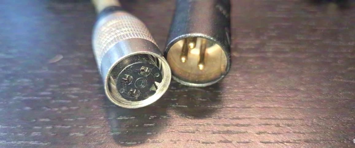 n/a DIN to XLR