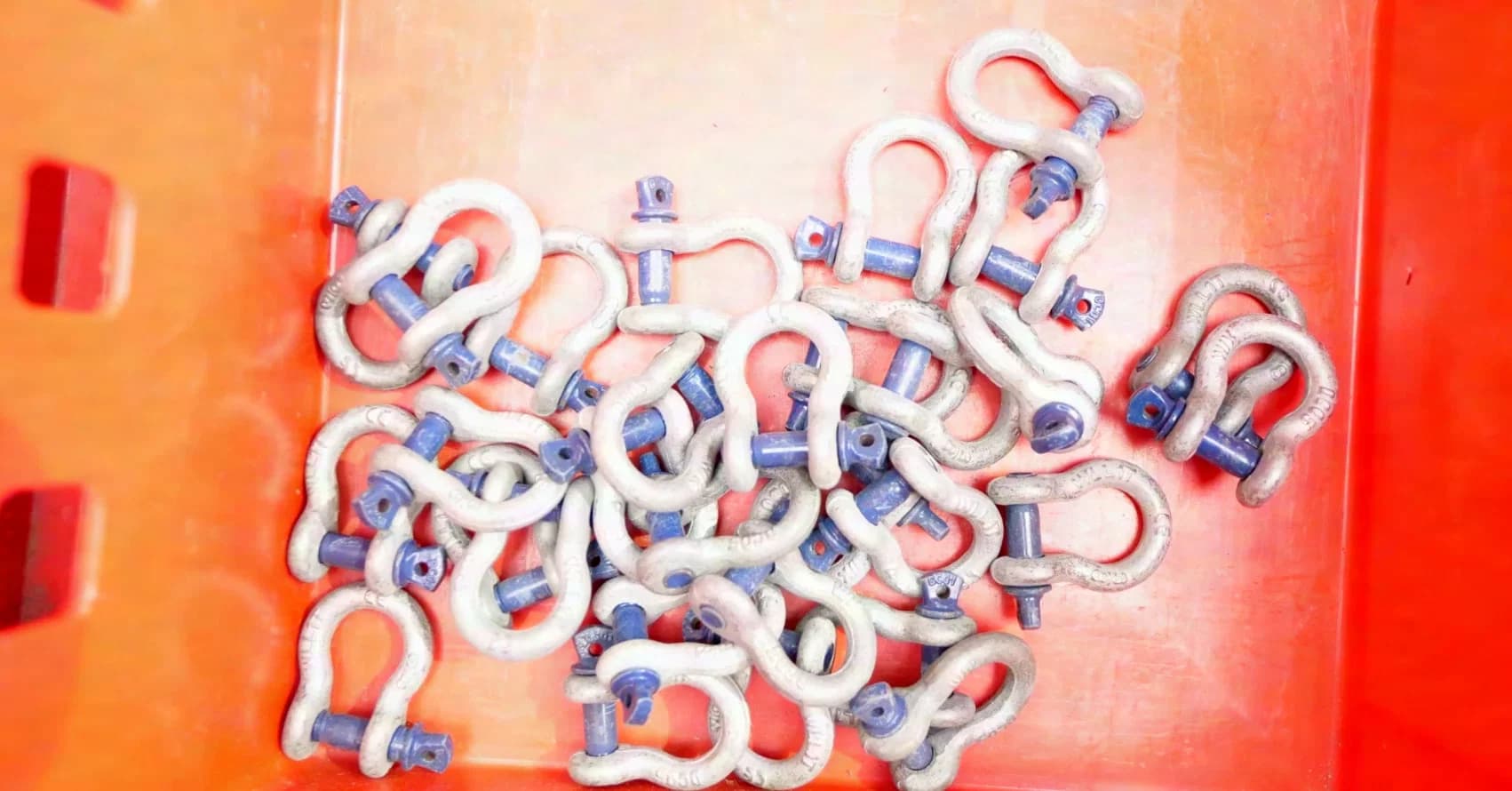 n.a. Set of shackles 1t (set of 30)