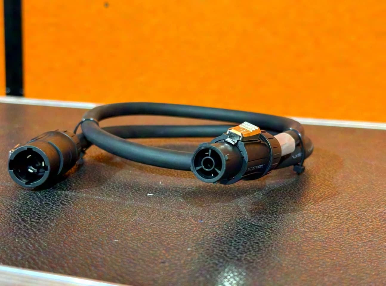 stagebrands Powercon TRUE1 Cable black, 1m, 3G2,5