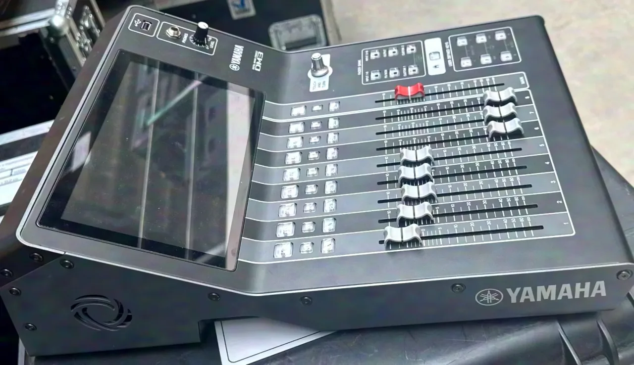#113 Yamaha DM3S