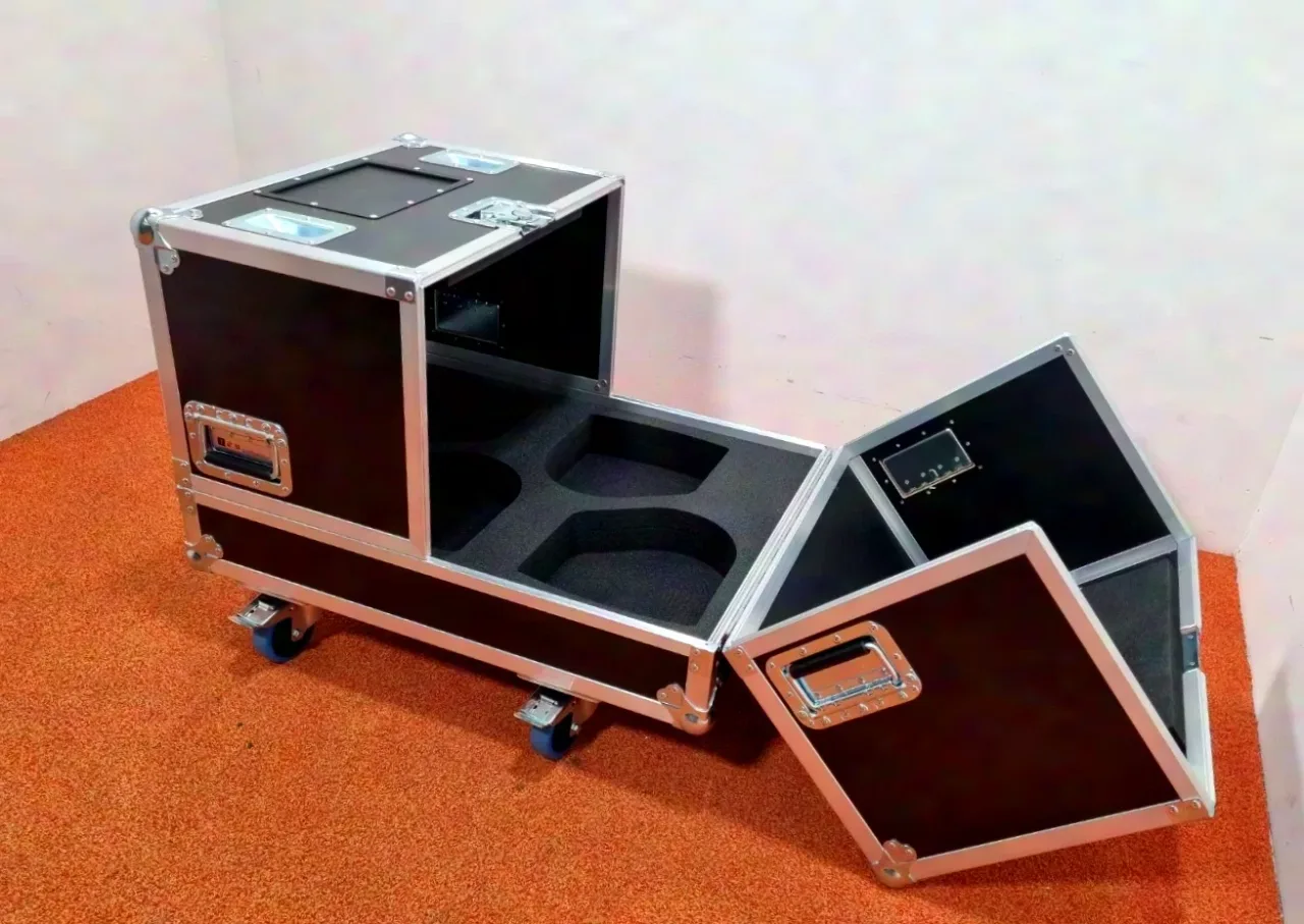 123customized Flightcase with hinged lid L'acoustics X8