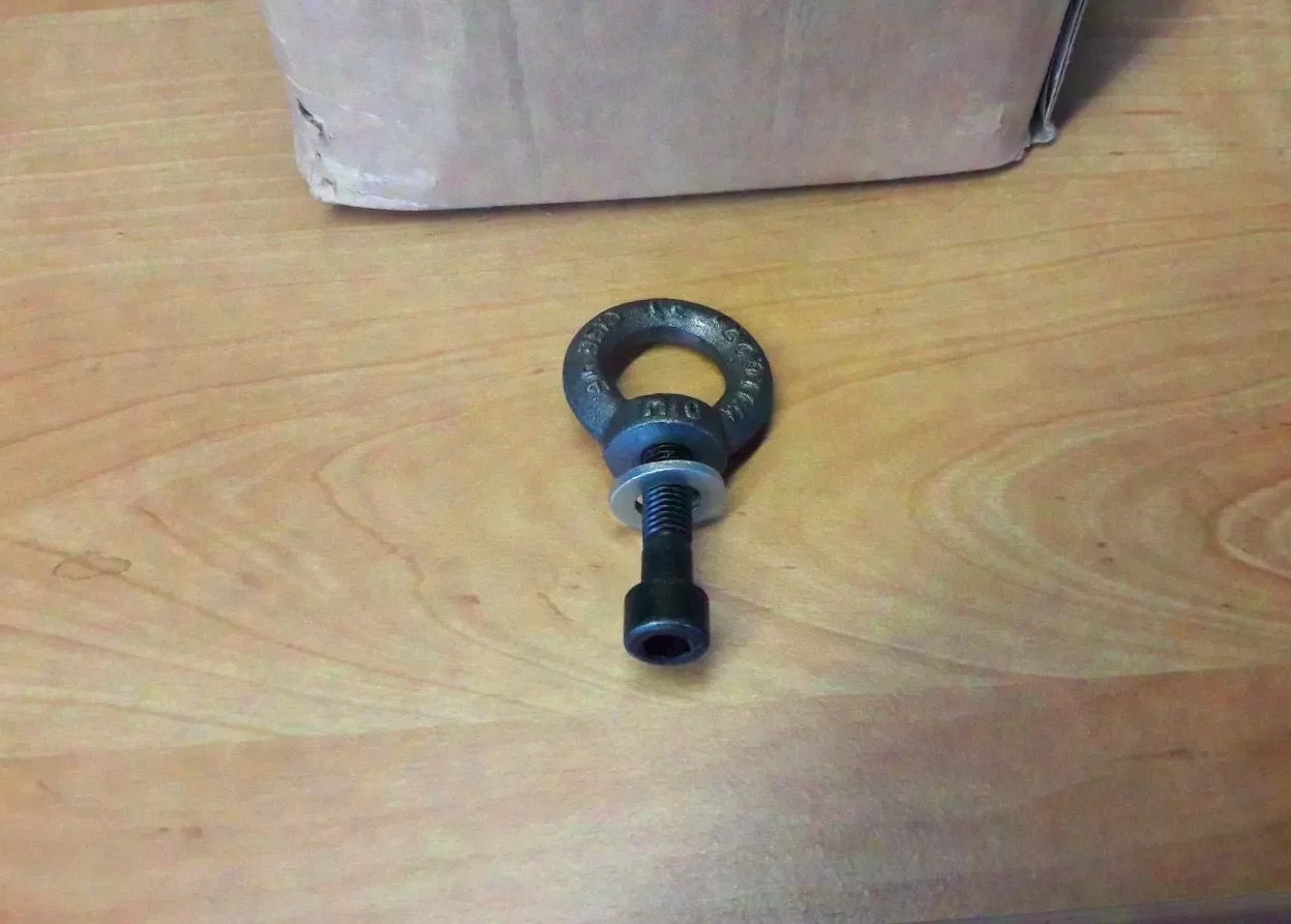 28 pieces eye nut M10 WLL 0,23t with bolt Cise Uf