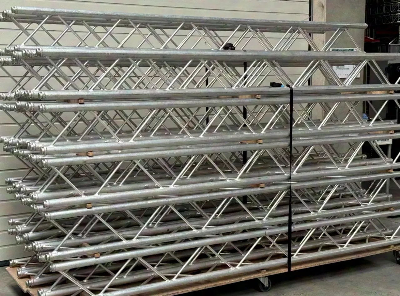 Contac DT4 4-point truss, 300cm, silver
