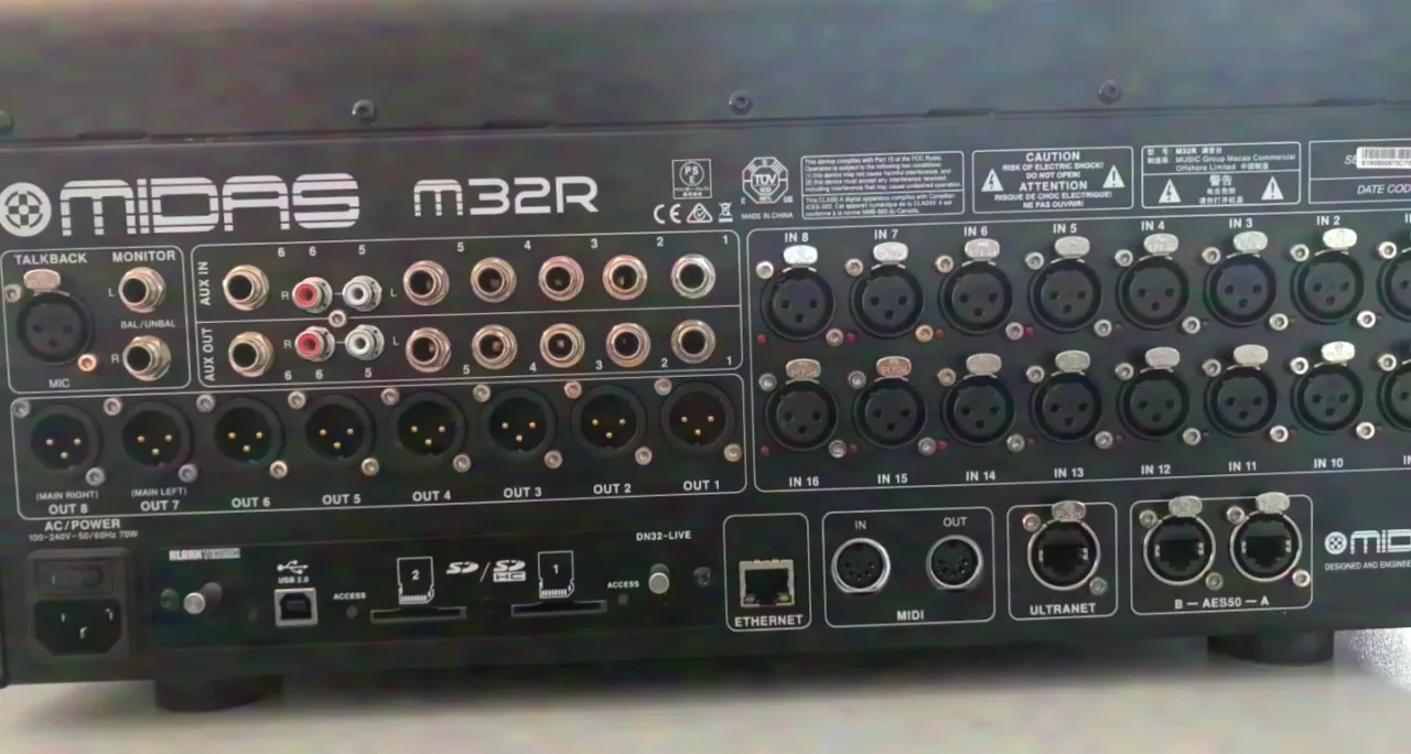 Midas M32r Live