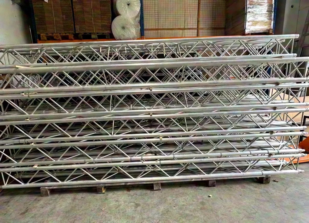 Prolyte X30V-L400 Truss 400cm - 4-Point Aluminium Truss F34 4m