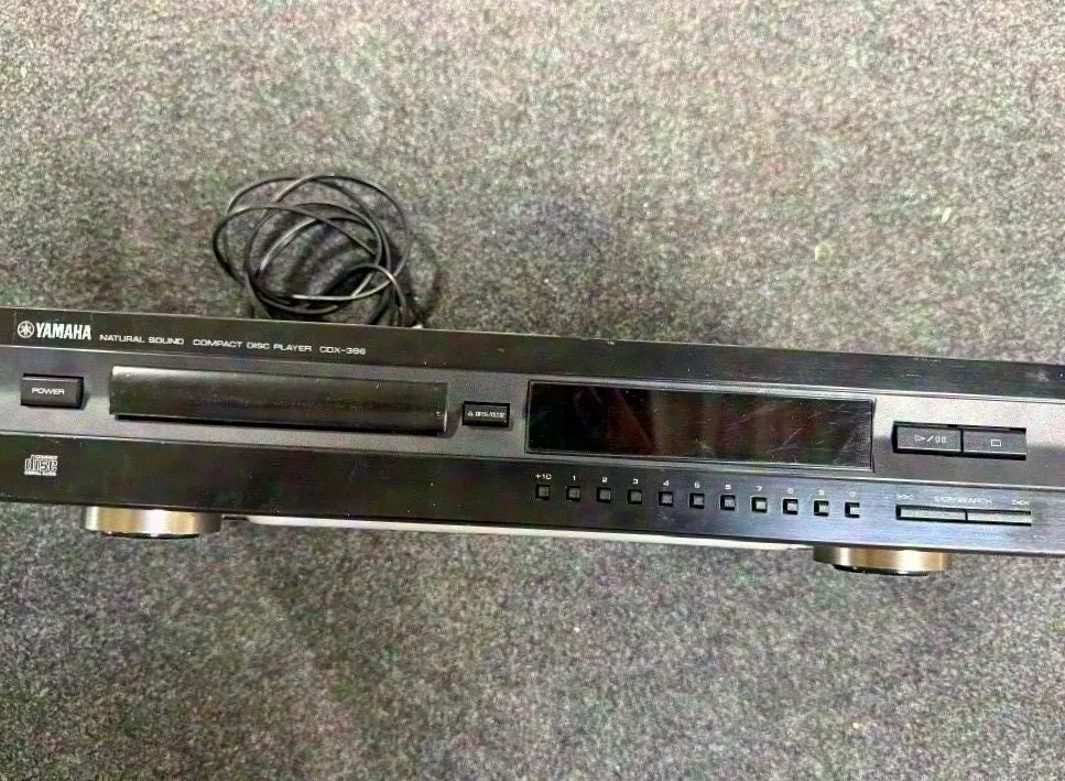 Yamaha CDX-396 CD Player