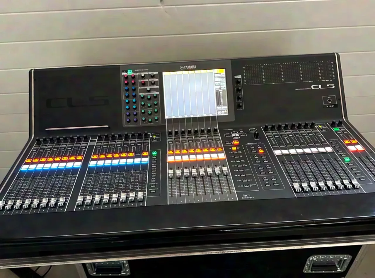 Yamaha CL5 + 2x RIO3224D