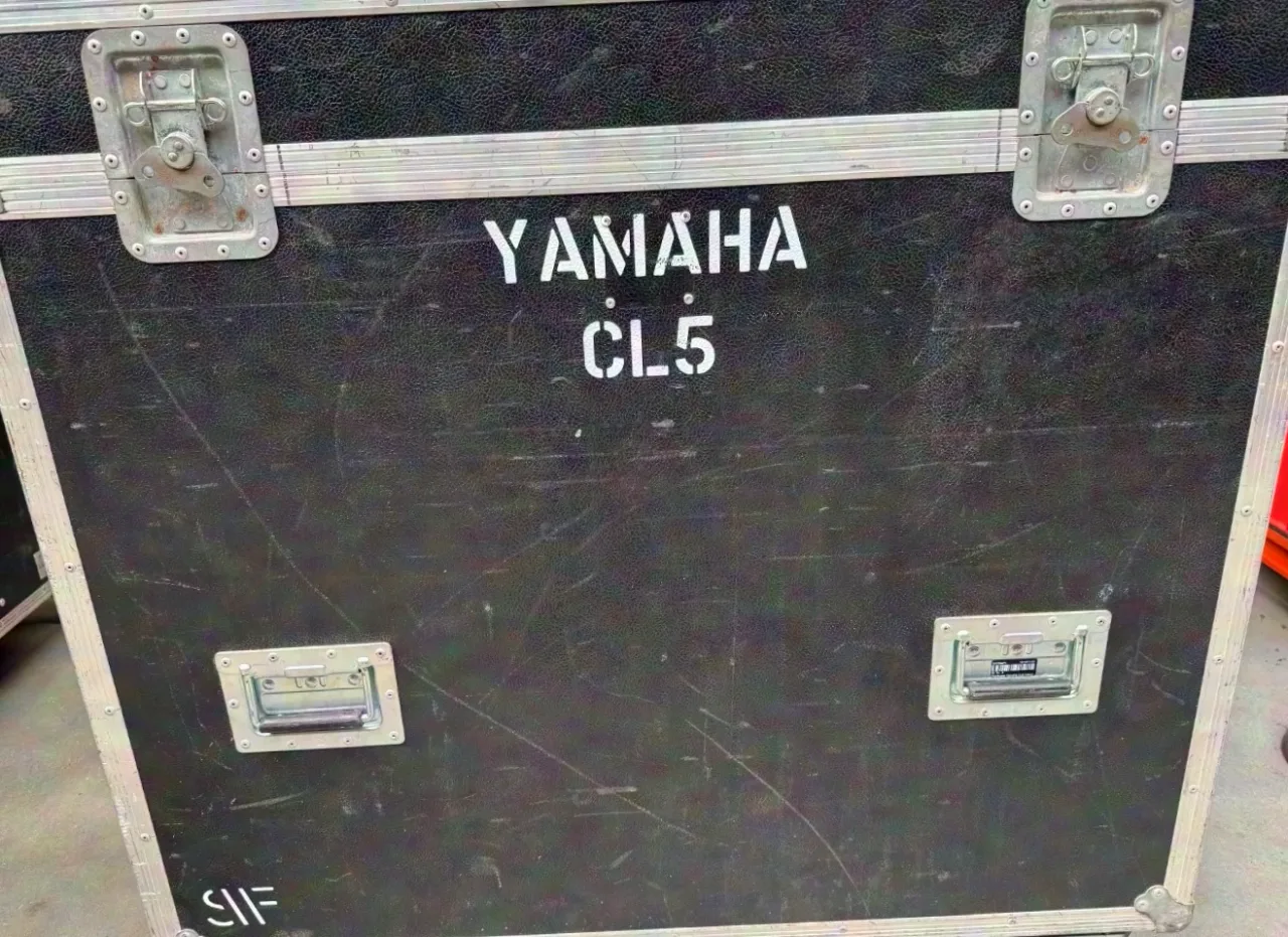 Yamaha CL5 Digital Mixer