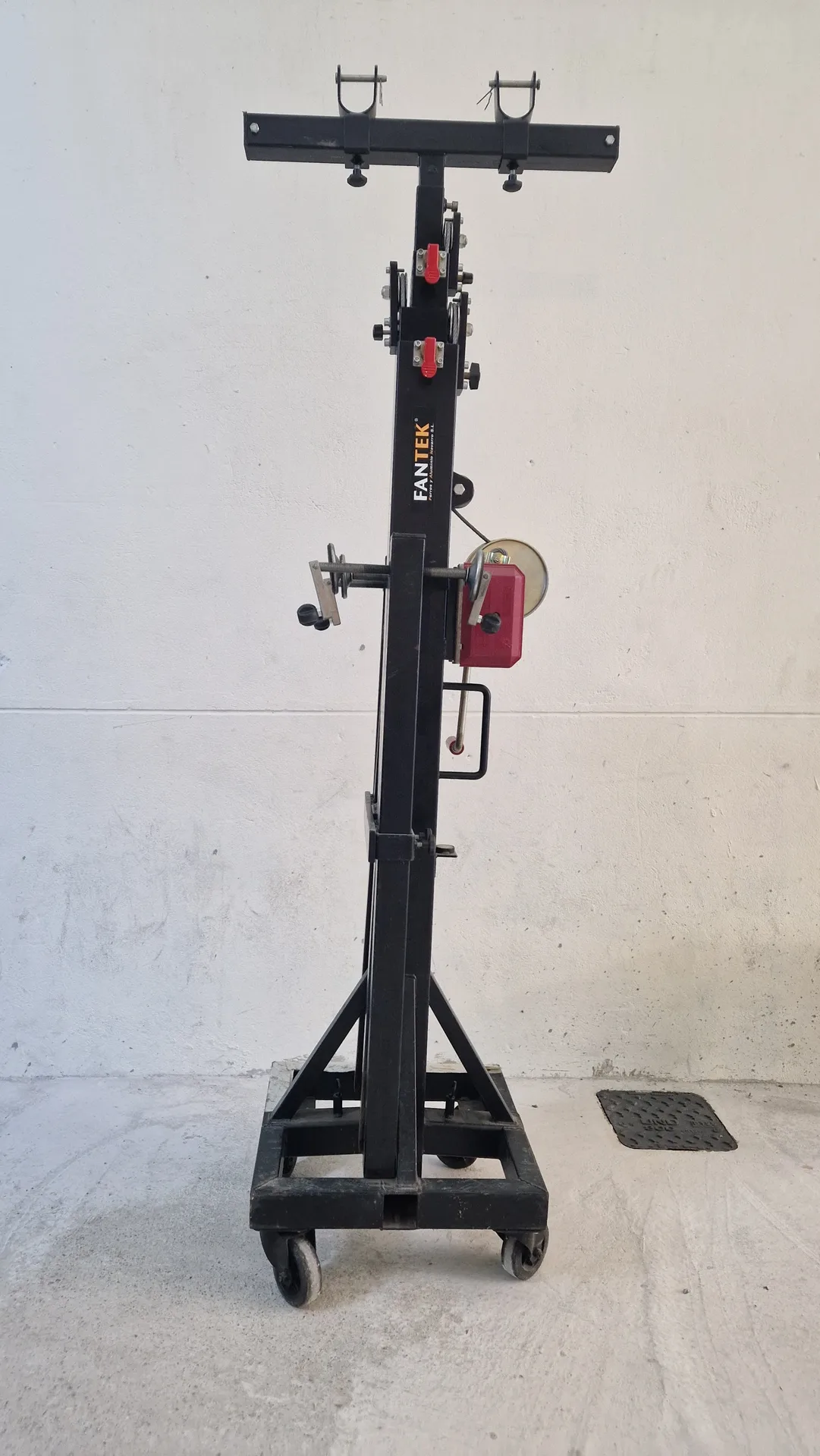 Fantek lifting stand - 200kg - 5 meters