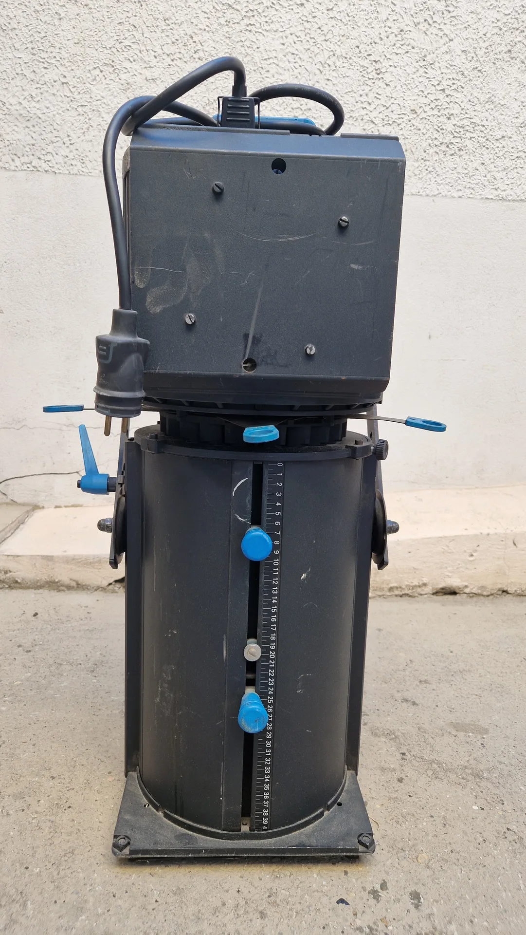 ADB DS205 2kW Profile Spotlight