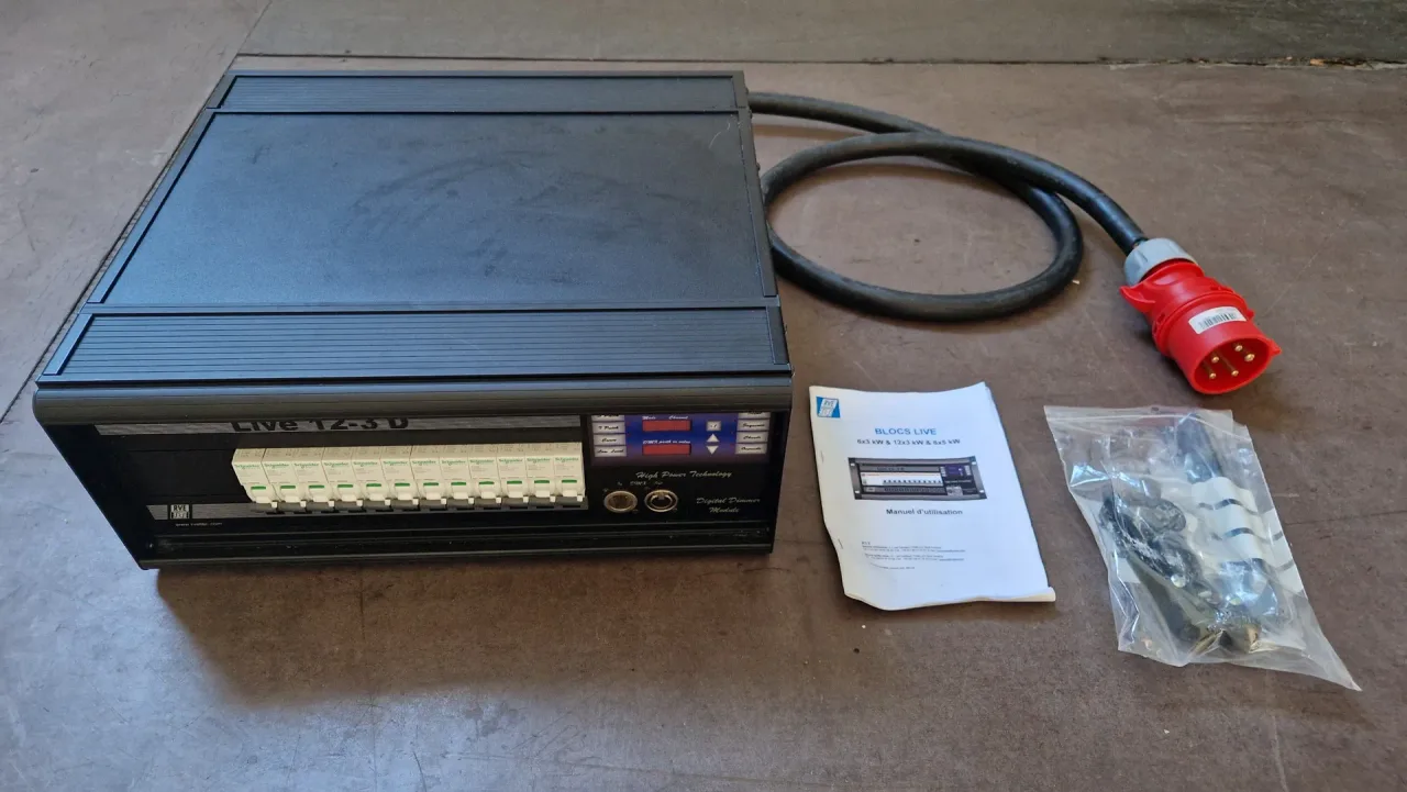RVE 12-3D dimmer - 12 x 3Kw