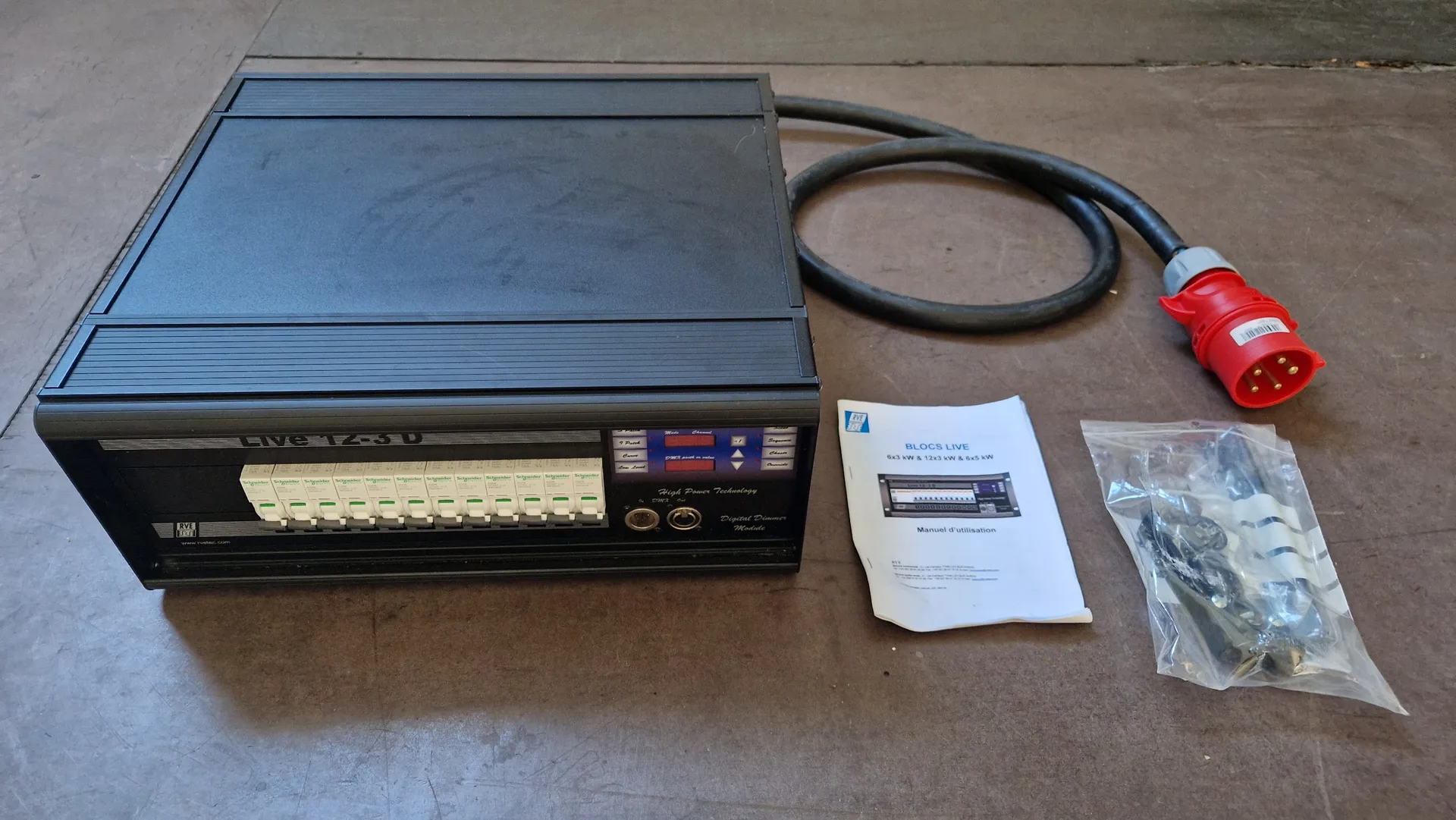 RVE 12-3D dimmer - 12 x 3Kw