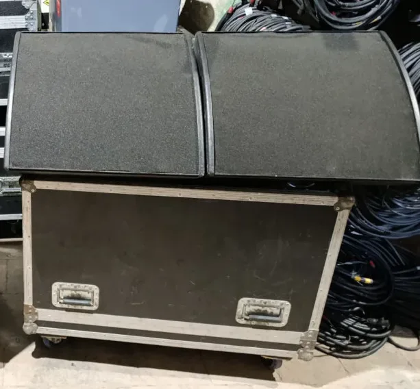 D&B MAX 15 Monitors