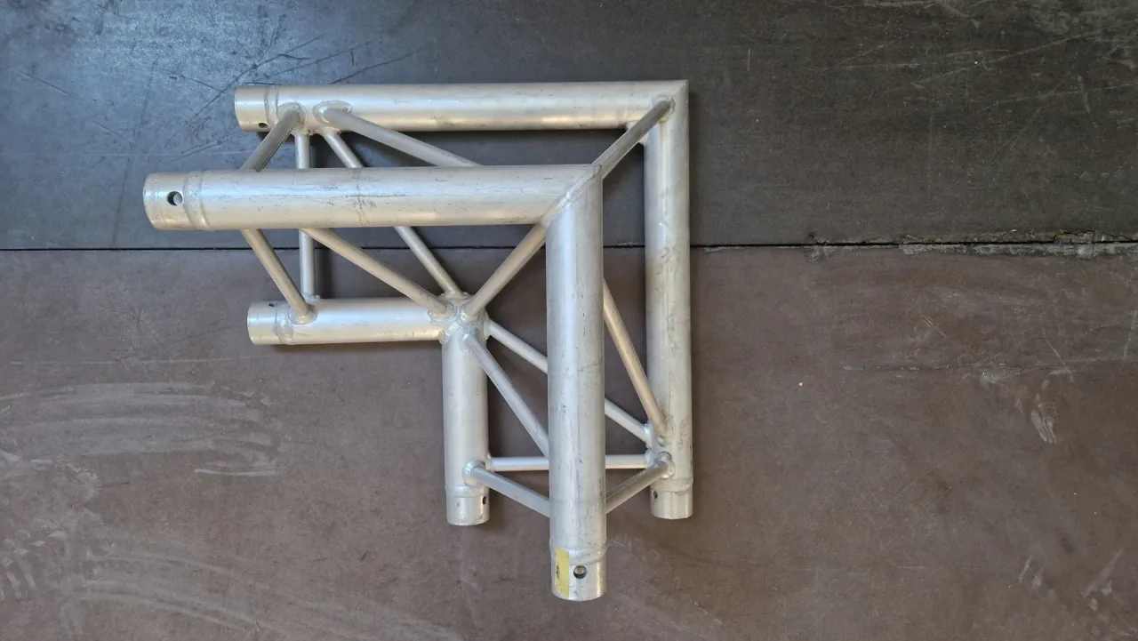 Aluminum frame - L-shaped connector - 4 pieces