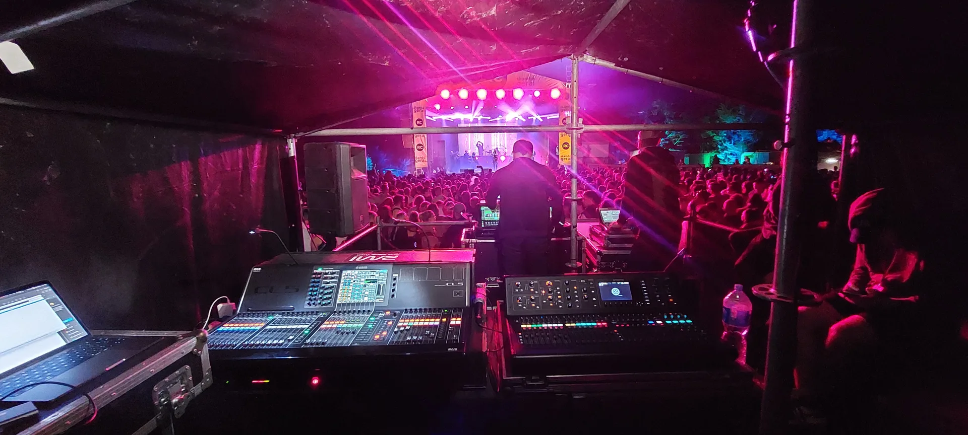 YAMAHA CL5 DIGITAL MIXING CONSOLE PACKAGE