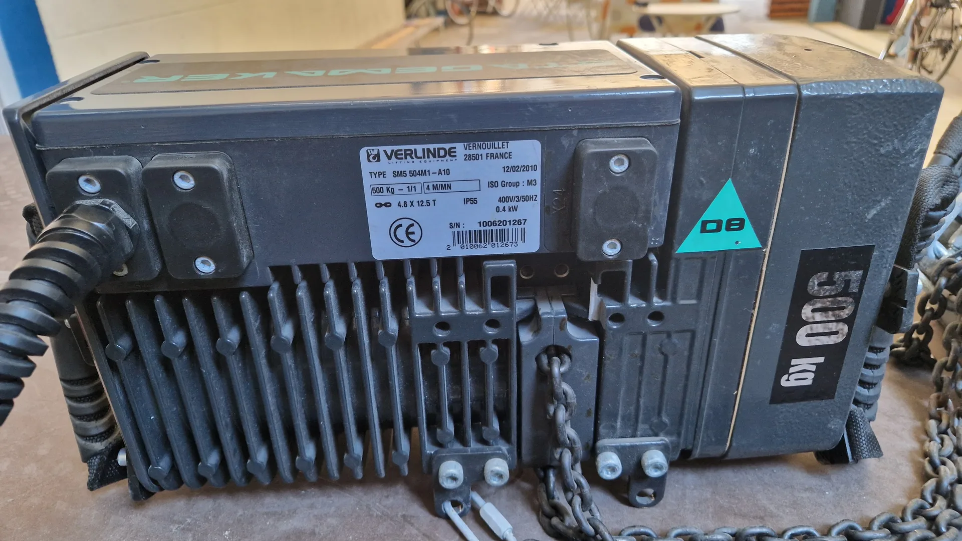 4 Verlinde 500kg motorized hoists + control box