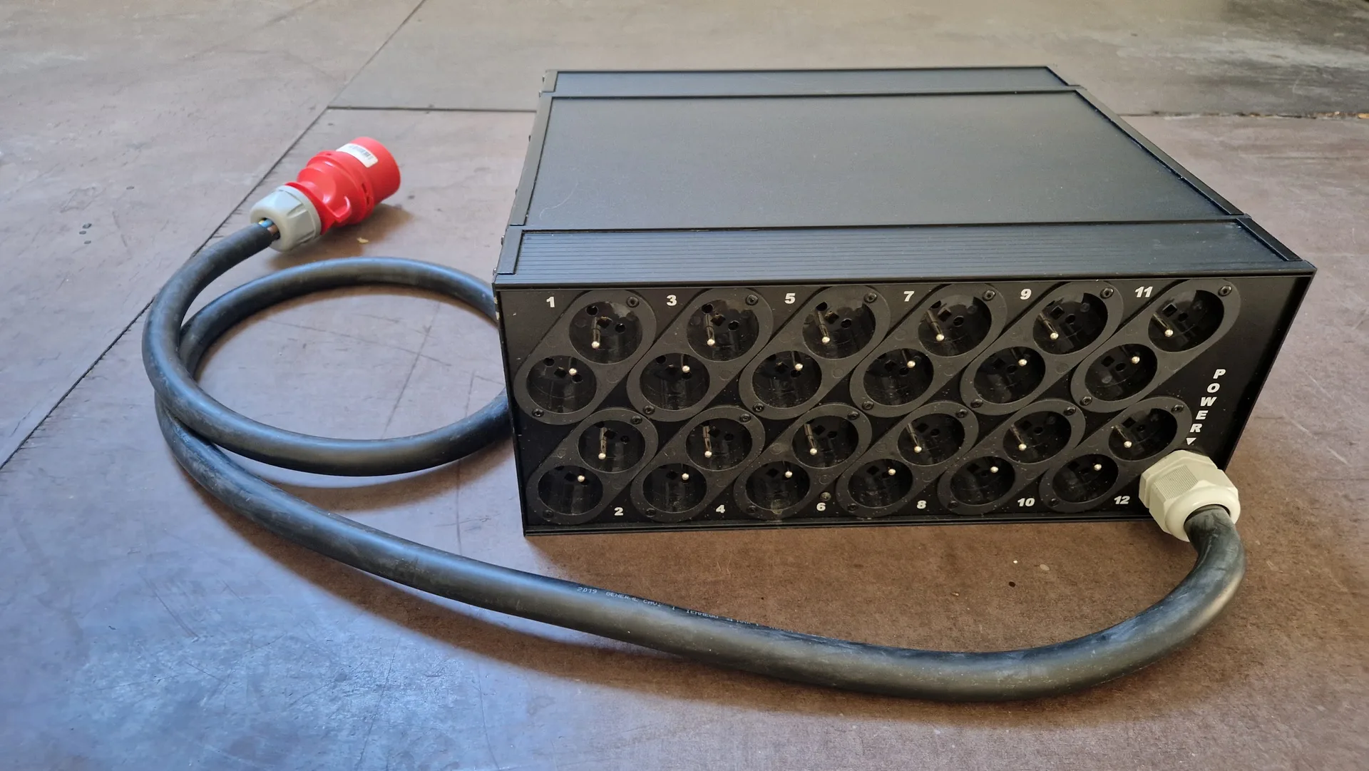 RVE 12-3D dimmer - 12 x 3Kw